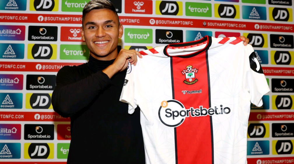 PG电子试玩官网-塞内加尔队中场获得新合同提升薪资