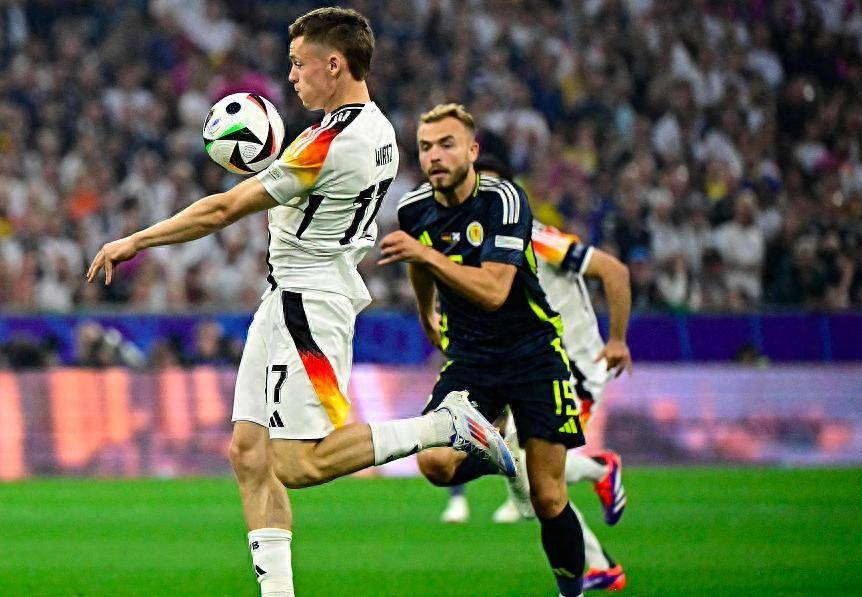 德国球队在国际比赛中取得大胜