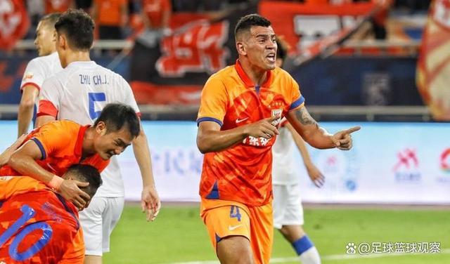 关于临沂队球员备战对阵上海绿地申花的信息