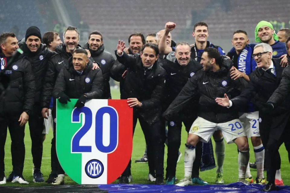 包含意大利女足惨败于菲律宾女足，勉力奋斗的词条