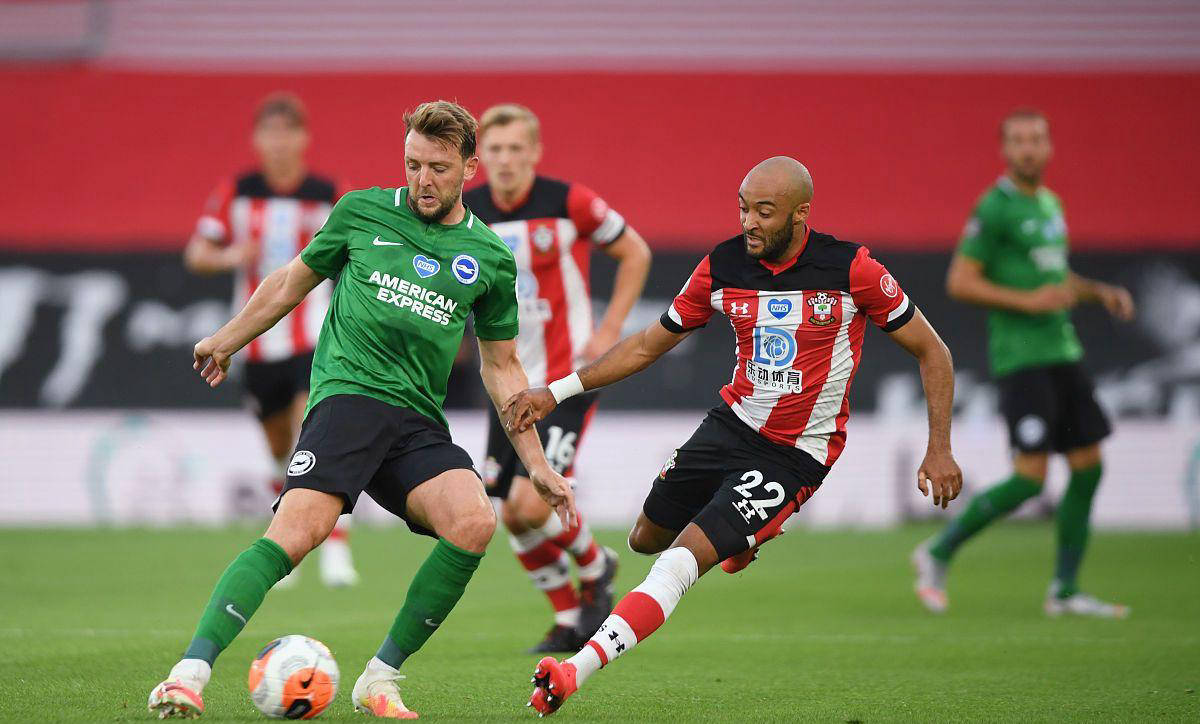 埃弗顿客场大胜，展现实力不足