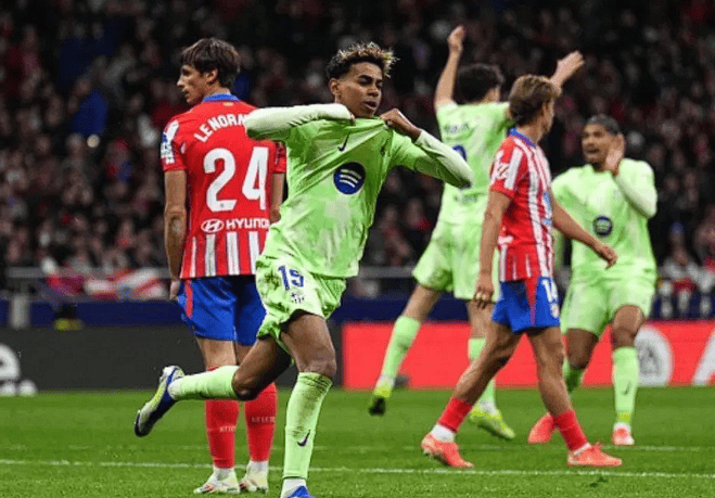 拜仁慕尼黑逆转晋级，巴萨遗憾出局