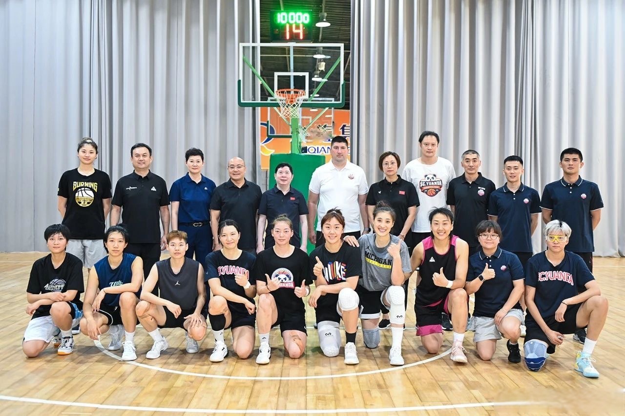 自信心爆棚，球队夺得冠军宝座的简单介绍