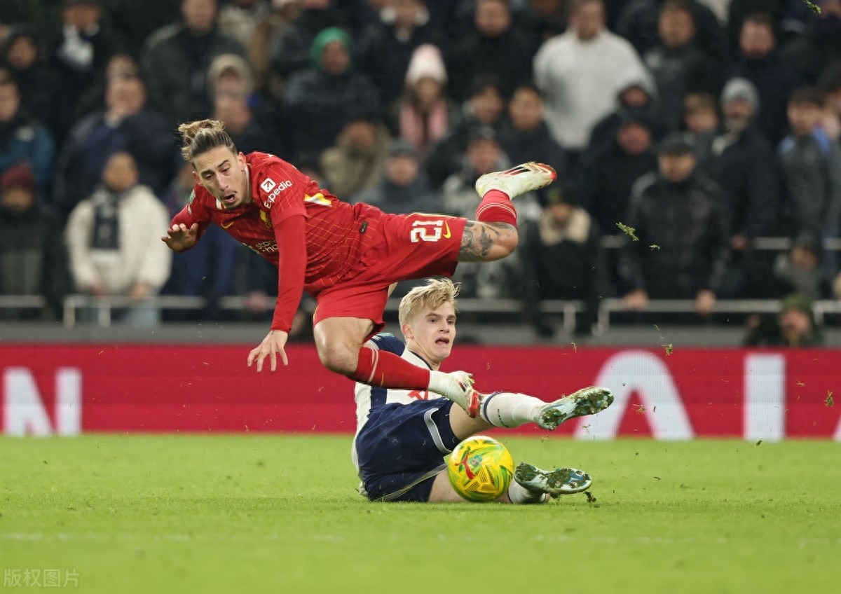 热刺客场大胜伯恩利,取得关键三分! 热刺客场大胜伯恩利,取得关键三分!