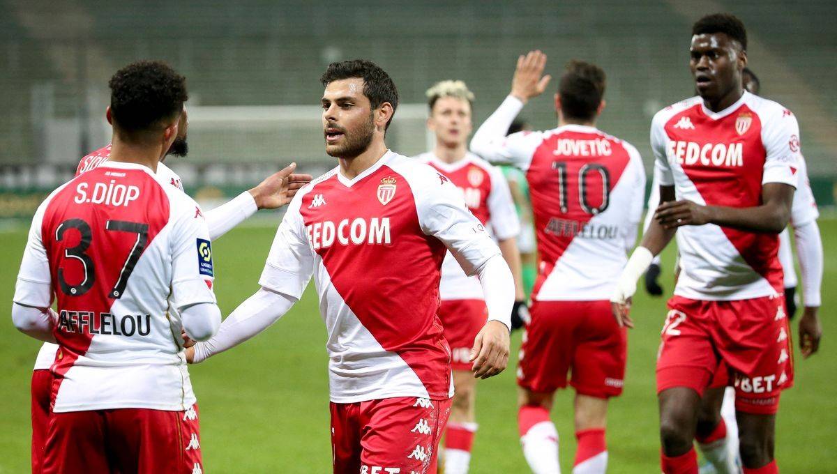 里昂客场告捷,稳固联赛位置 里昂客场告捷,稳固联赛位置