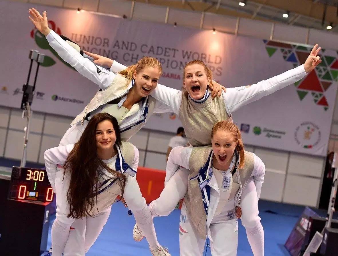 PG平台-波兰击剑选手夺冠，夺冠风采绝伦