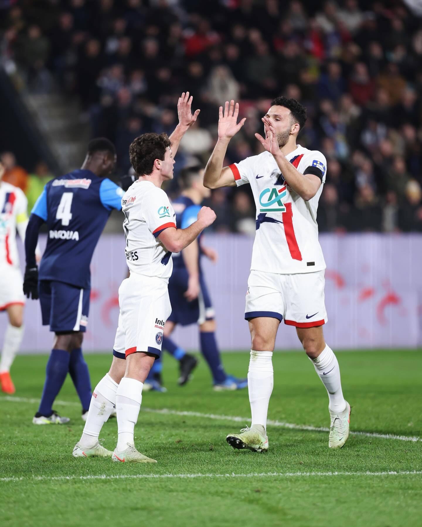 巴黎圣日耳曼客场大胜,保持不败纪录 巴黎圣日耳曼客场大胜,保持不败纪录