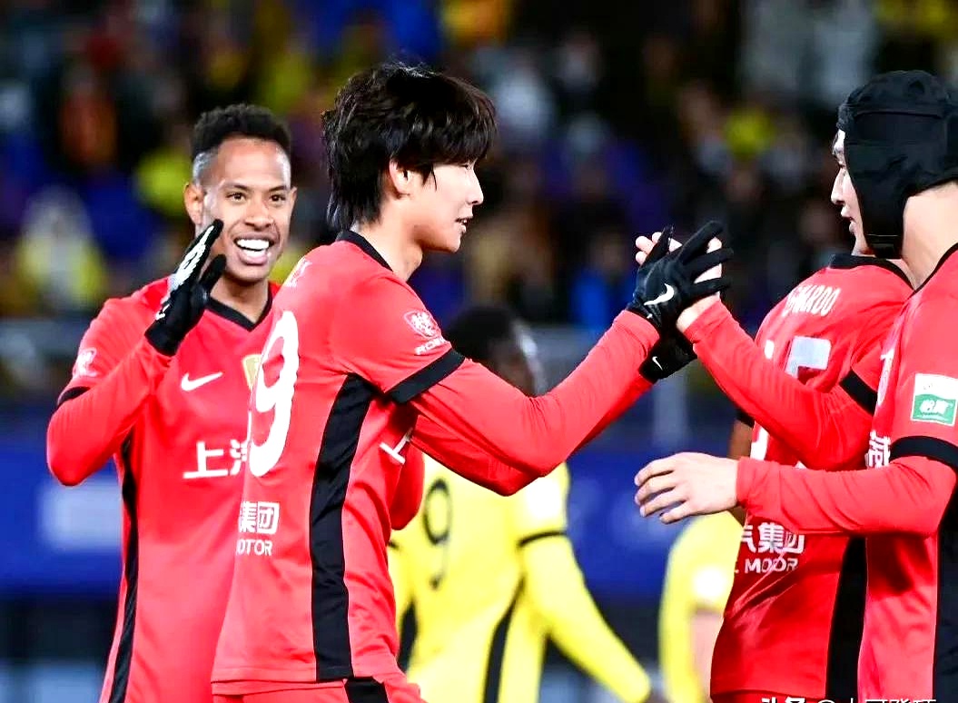 关于北京队冒获胜,球员表现出色给球迷惊喜的信息 关于北京队冒获胜,球员表现出色给球迷惊喜的信息