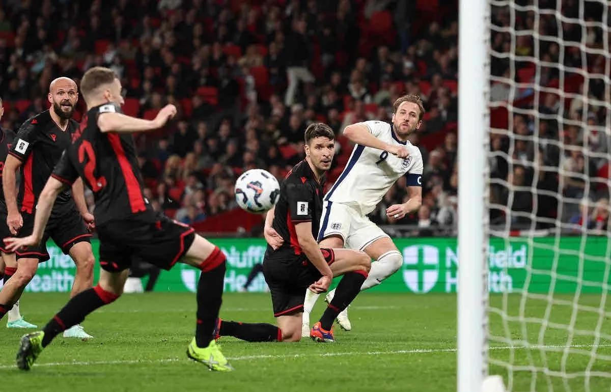 英格兰队在预选赛中表现活跃,敌我难分的简单介绍 英格兰队在预选赛中表现活跃,敌我难分的简单介绍