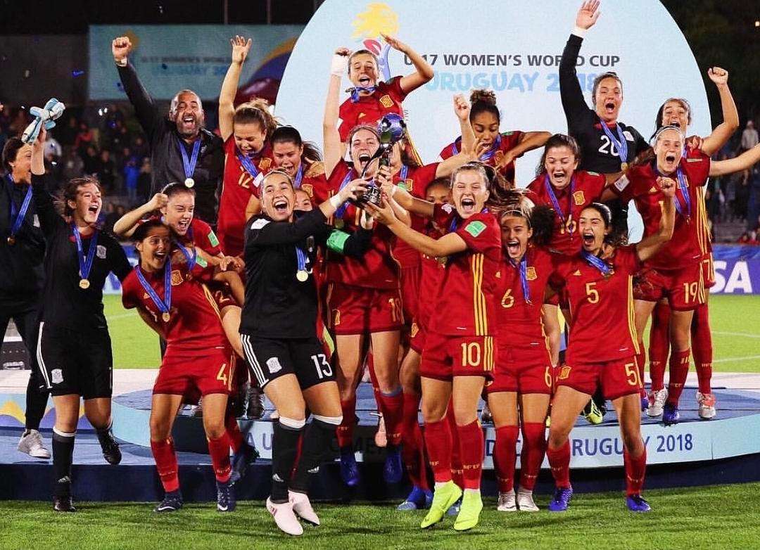 西班牙女子足球盛典震撼开启