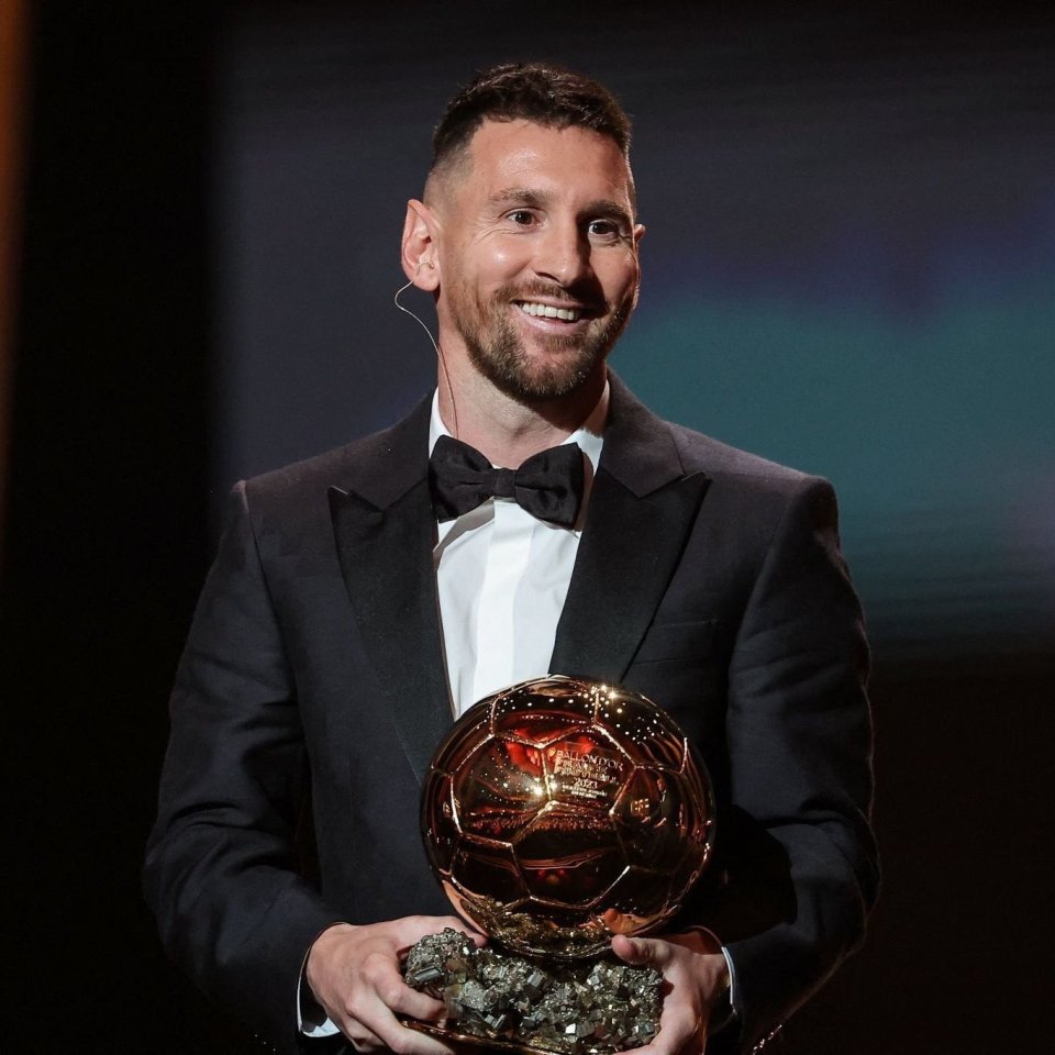 梅西入选最佳球员候选名单，争夺本赛季金球奖