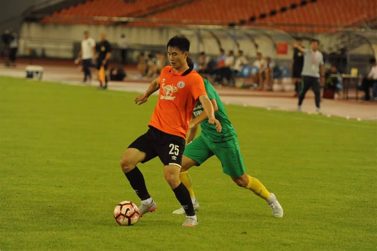 杭州绿城大胜北京人和，取得胜利