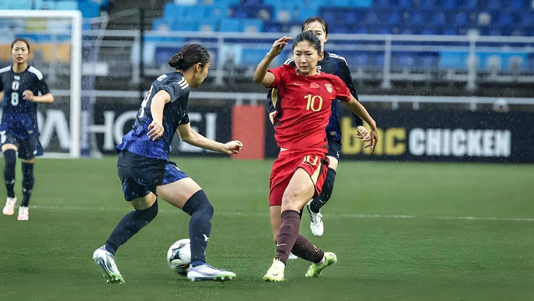 中国女足比赛中的精彩表现再次证明了队伍的实力与竞技水平