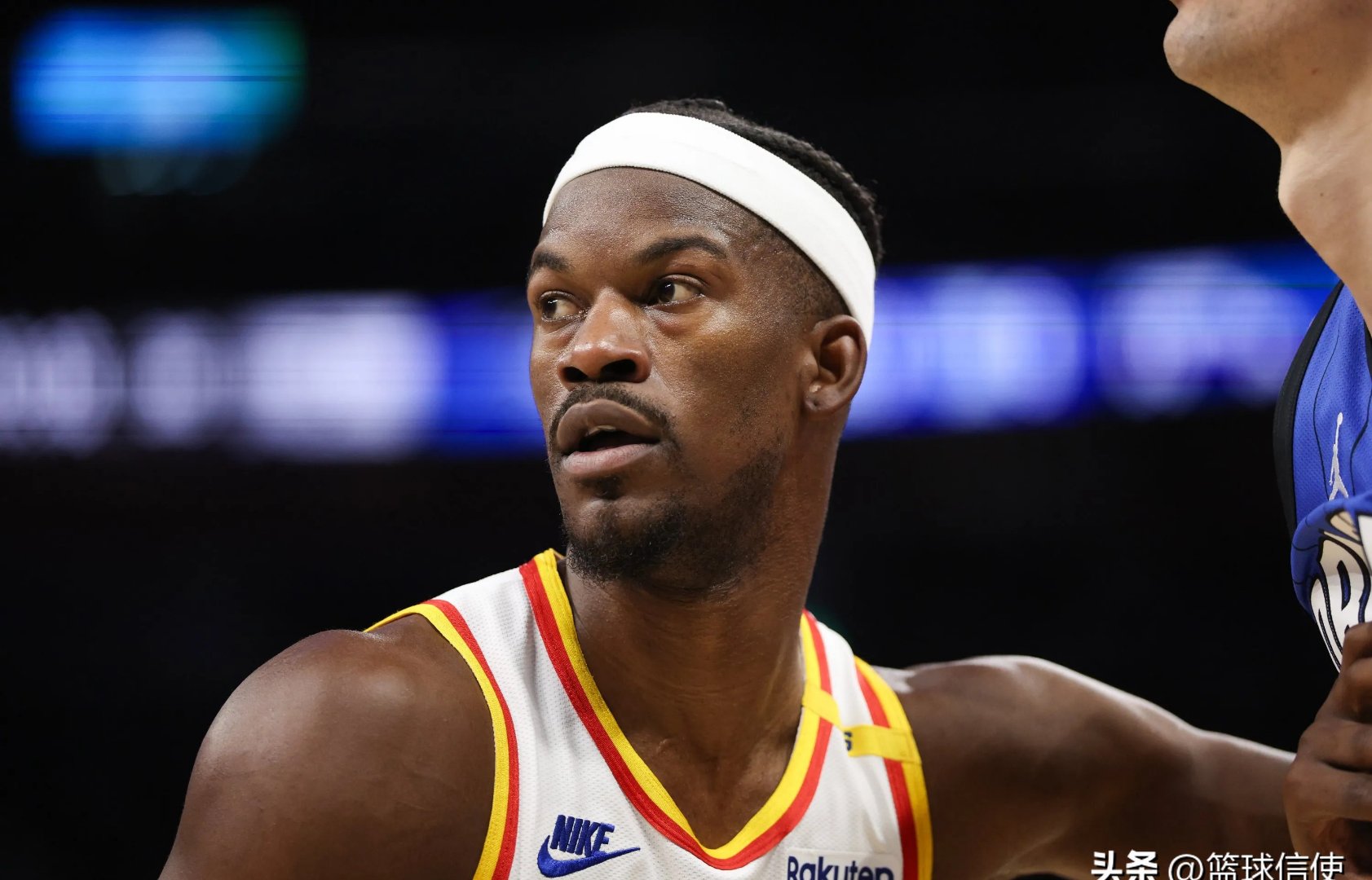 勇士逆转活塞，格林全场发挥稳定