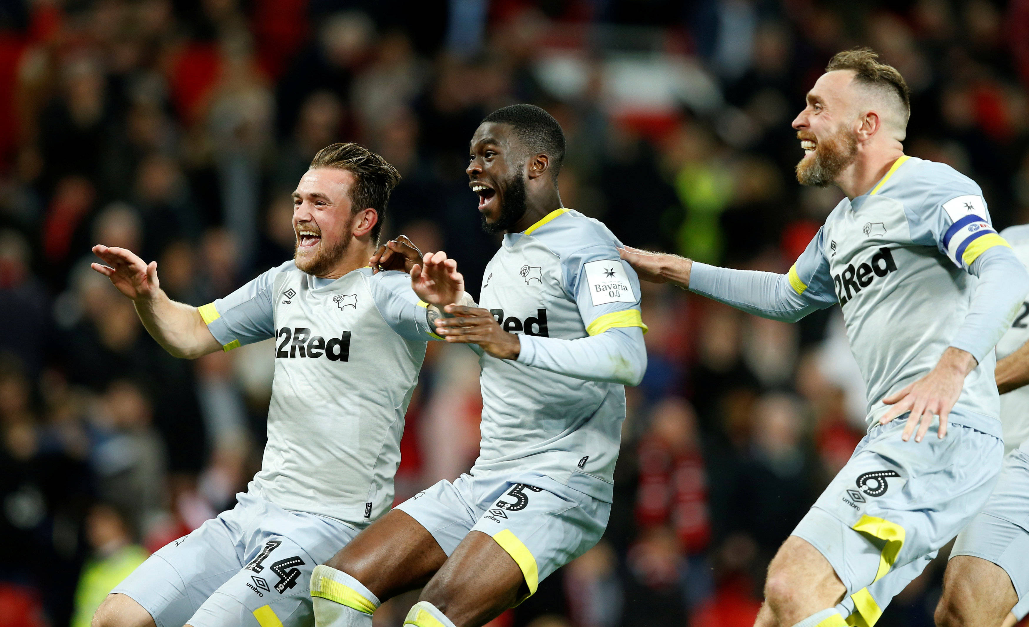 包含伯恩利主场不敌布莱顿，保级形势扑朔迷离的词条