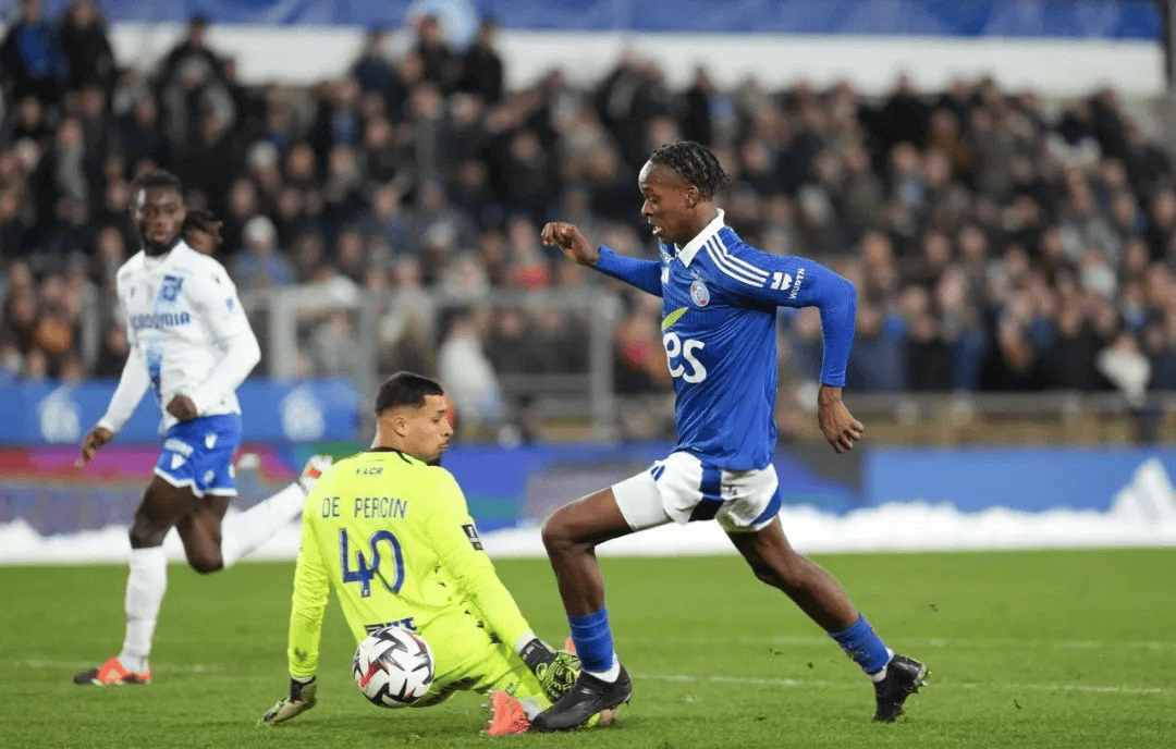 法甲球队稳扎稳打,连续豪取胜利 法甲球队稳扎稳打,连续豪取胜利