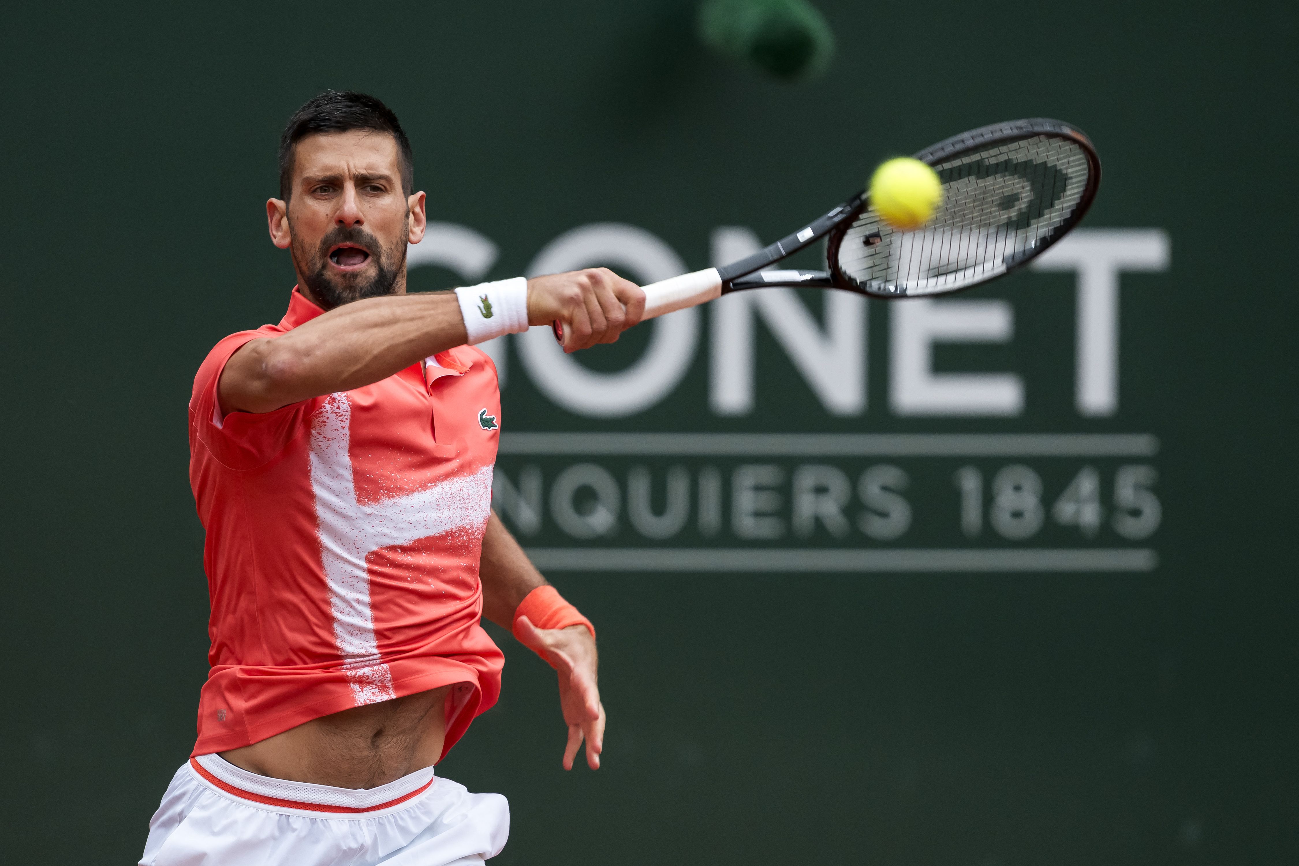 外籍球星在赛场上展现出色表现