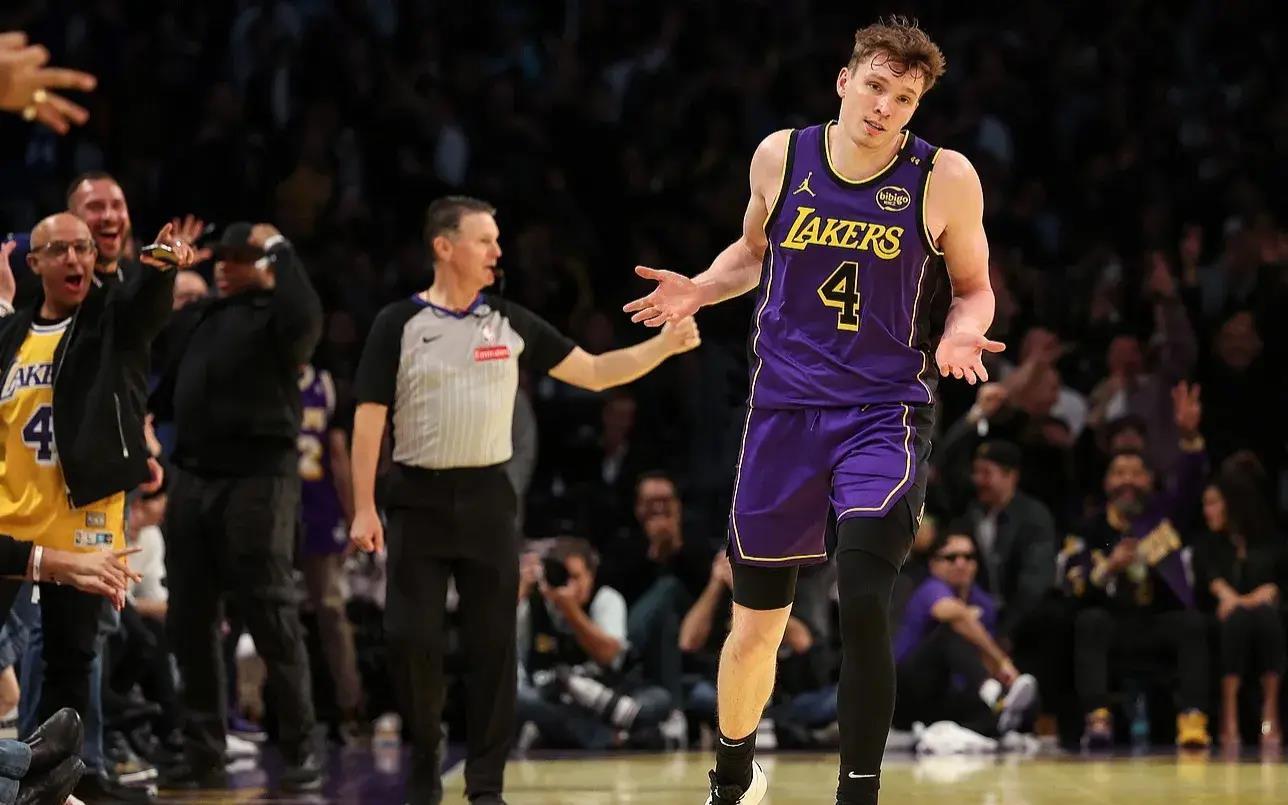 爵士队主帅大力备战下一场比赛,决心全面获胜的简单介绍 爵士队主帅大力备战下一场比赛,决心全面获胜的简单介绍