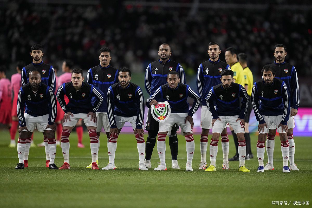 包含巴黎圣日耳曼对阵切尔西，内马尔梅开二度引领胜利的词条