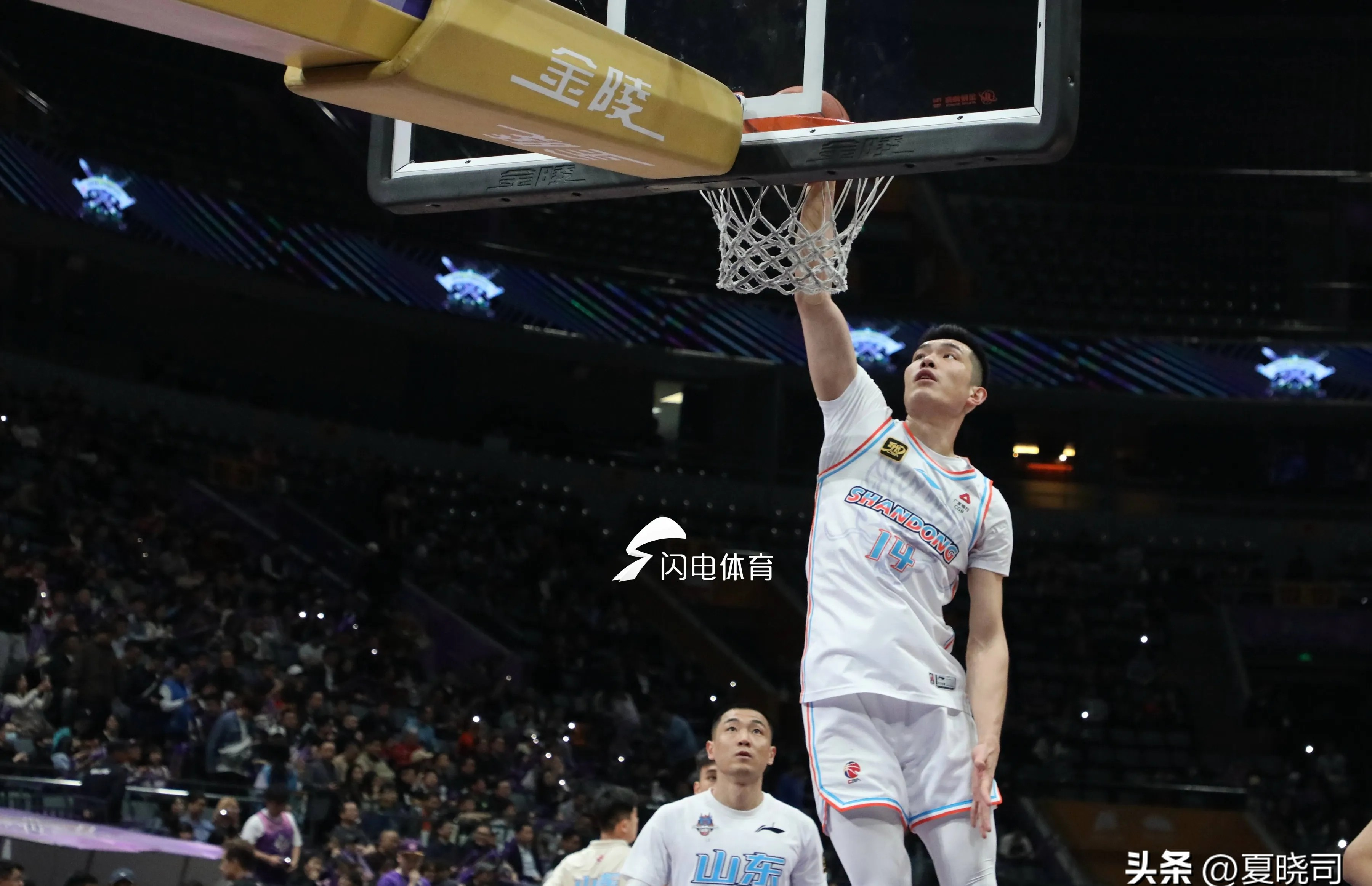 山东队在激战中获胜，晋级胜利关键