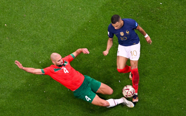 包含变阵成奇妙得胜，晋级决赛决胜关头的词条