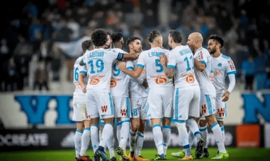 法甲球队在激烈角逐中获胜，晋级下一轮比赛的简单介绍