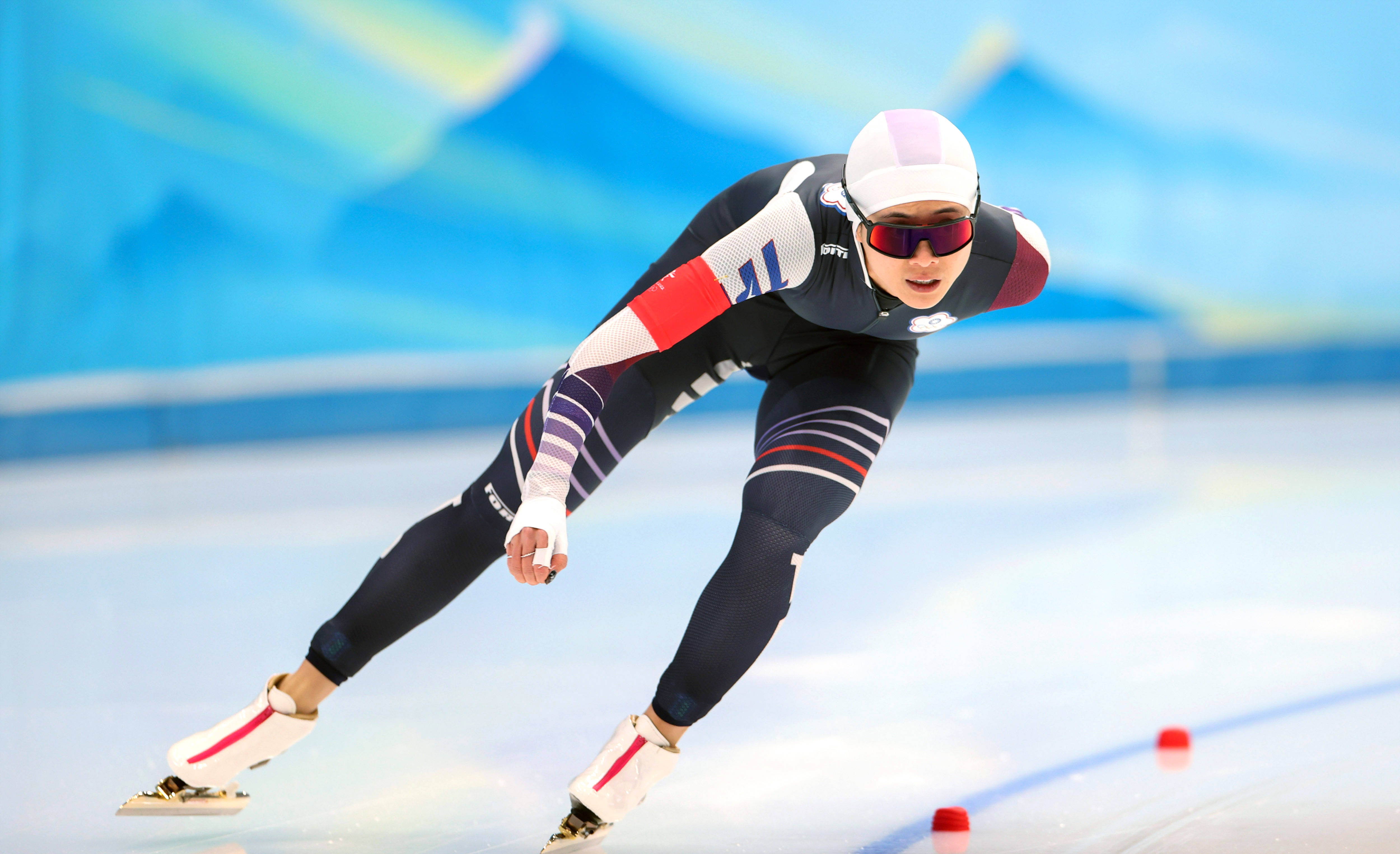 瑞士滑冰冠军展现实力，稳定进入决赛