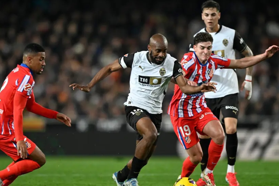 PG电子试玩官网-巴西逆转英格兰，奥亚尔萨瓦尔刷新纪录的简单介绍