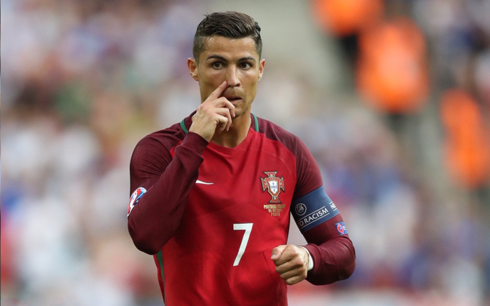 PG平台-中场魔法师！若日尼奥掌控全场艺术，利物浦的致命音符击碎乌克兰防线